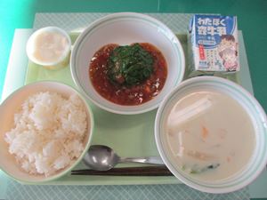 給食の写真