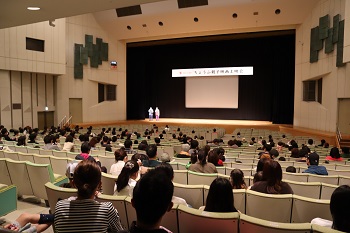 親子映画上映会の様子