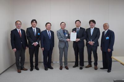 要請活動の様子