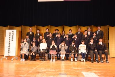 グループ3の集合写真の様子