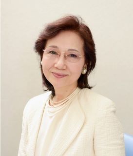 堀尾眞紀子講師の写真