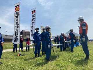 消防団指揮本部の様子