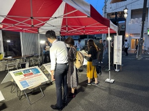 オープンハウスに訪れた市民の写真