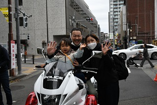 白バイ乗車体験の写真